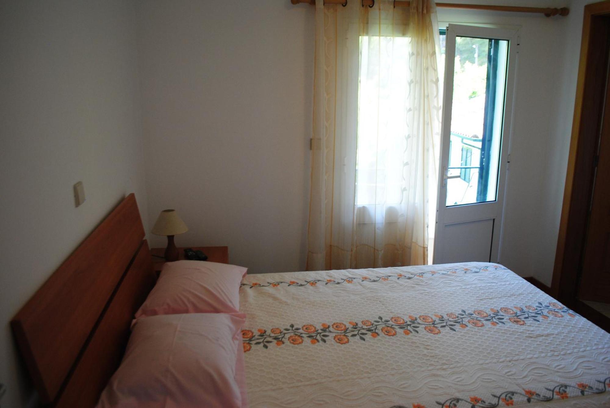 Casa Dos Santos Alojamento - Guest House Geres Rum bild