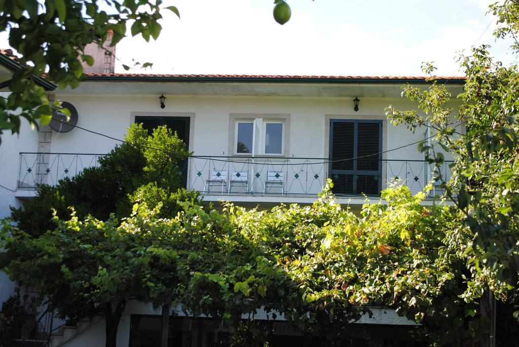 Casa Dos Santos Alojamento - Guest House Geres Exteriör bild